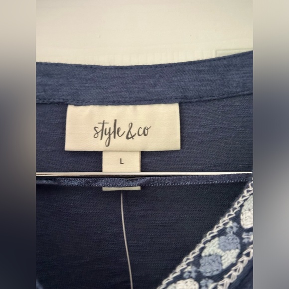 NWT STYLE & CO Women's Cotton Blue Floral Embroidered Shirt Womens size Large - Picture 6 of 8